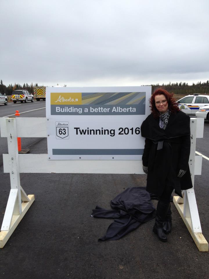 299380_10151248244550743_1425690951_n (1)